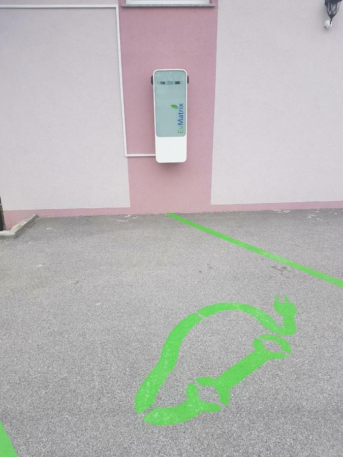 Apartment House Sumrak Bizeljsko Εξωτερικό φωτογραφία